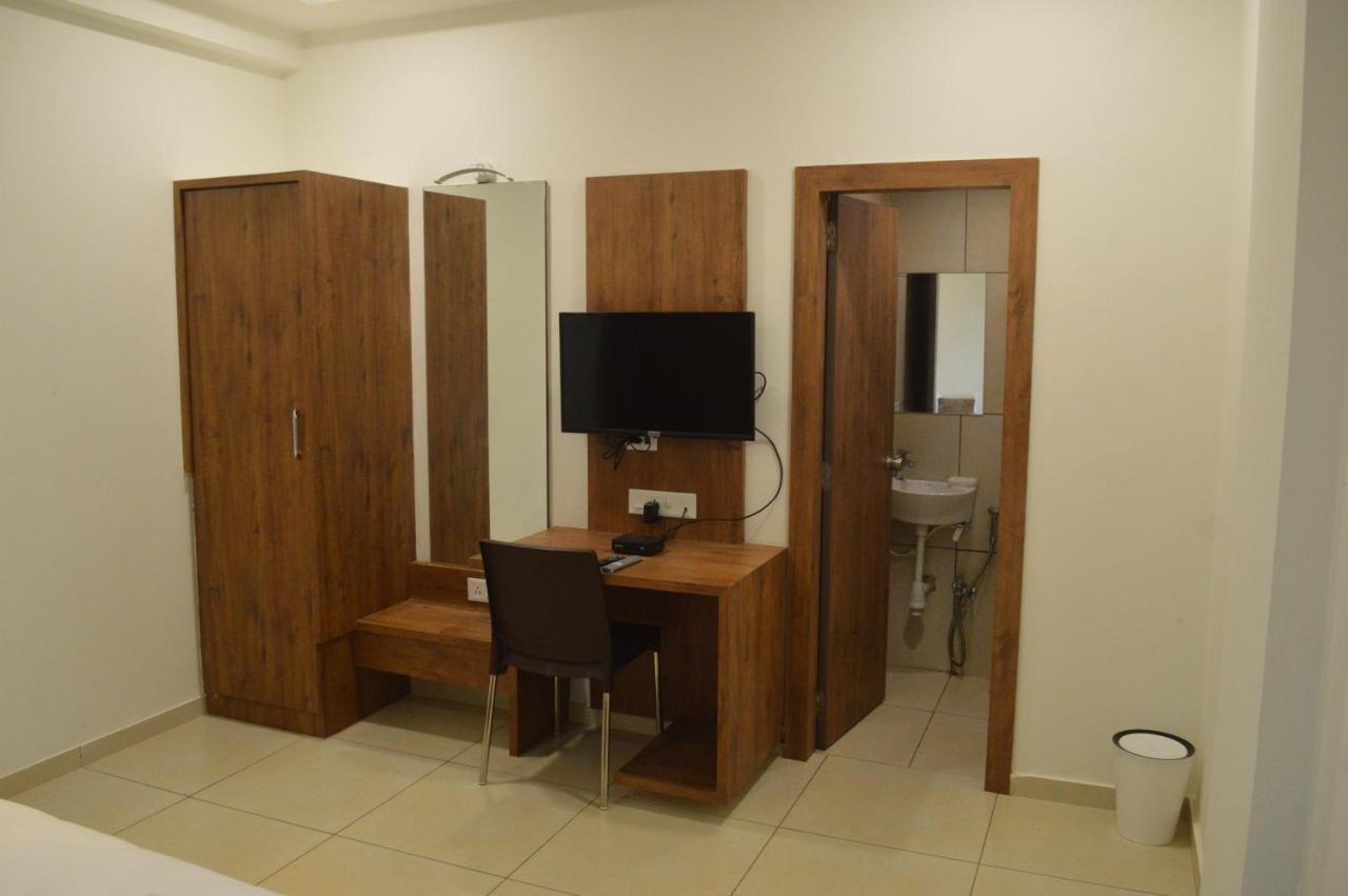 Hotel Revive Veraval Kültér fotó